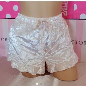 Victorias Secret Velvet Ruffle Sleep Short VS Pink